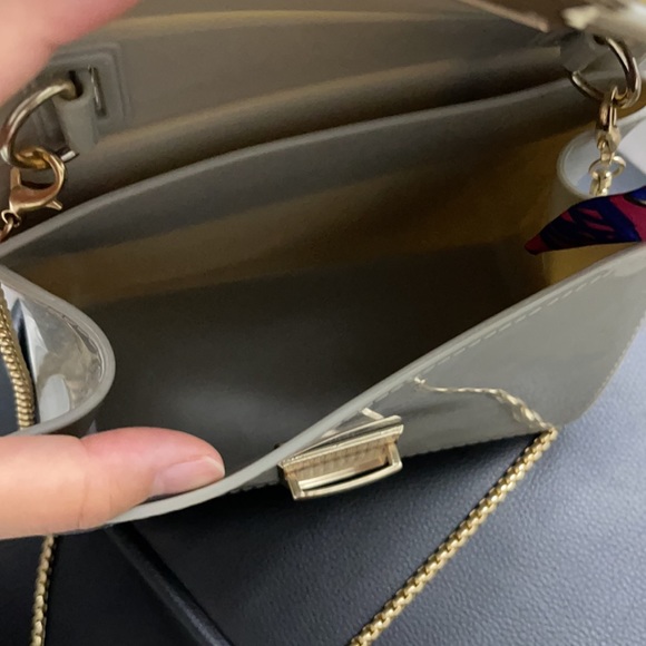 A cute bag with twilly - Picture 3 of 4